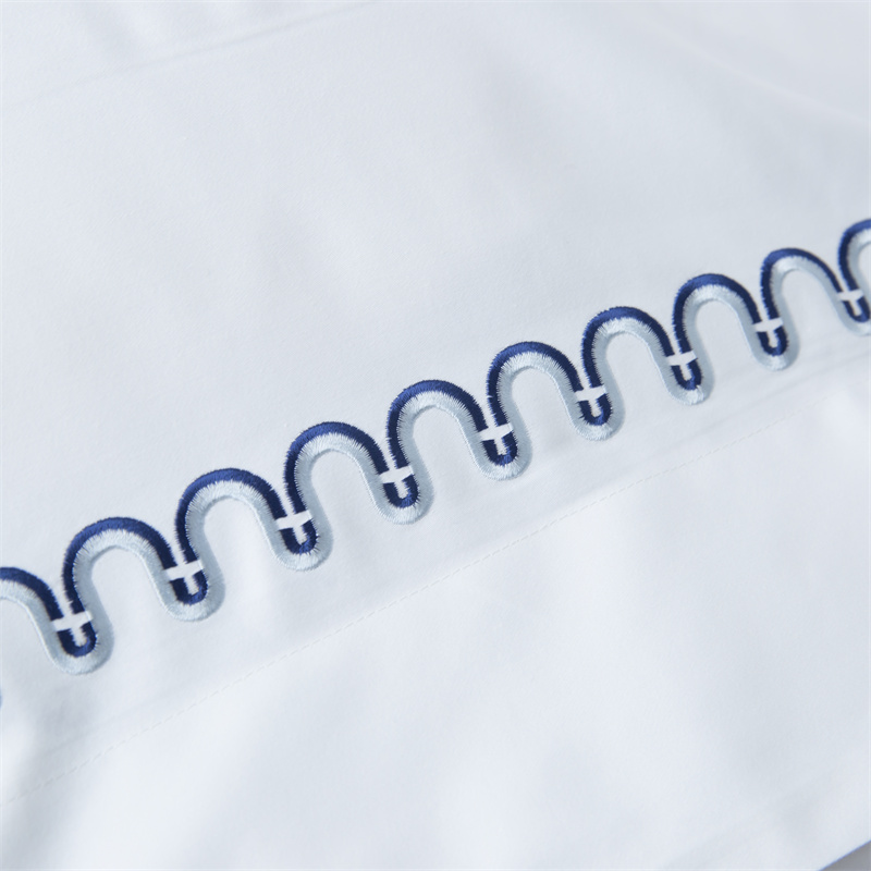 Súprava obliečok z bavlneného saténu s novým vzorom na vyšívanie 500TC Súprava obliečok z bavlneného saténu s novým vzorom na vyšívanie 500TC