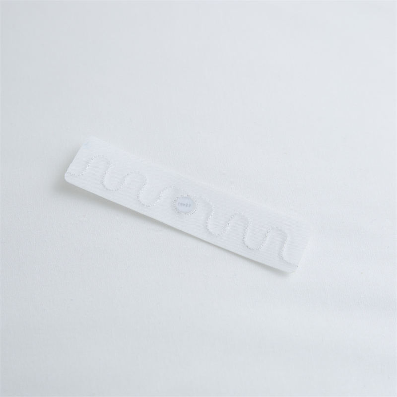 Súprava posteľnej bielizne zo 100 % polyesteru 135 g/m2 pre ekonomický hotel Súprava posteľnej bielizne zo 100 % polyesteru 135 g/m2 pre ekonomický hotel