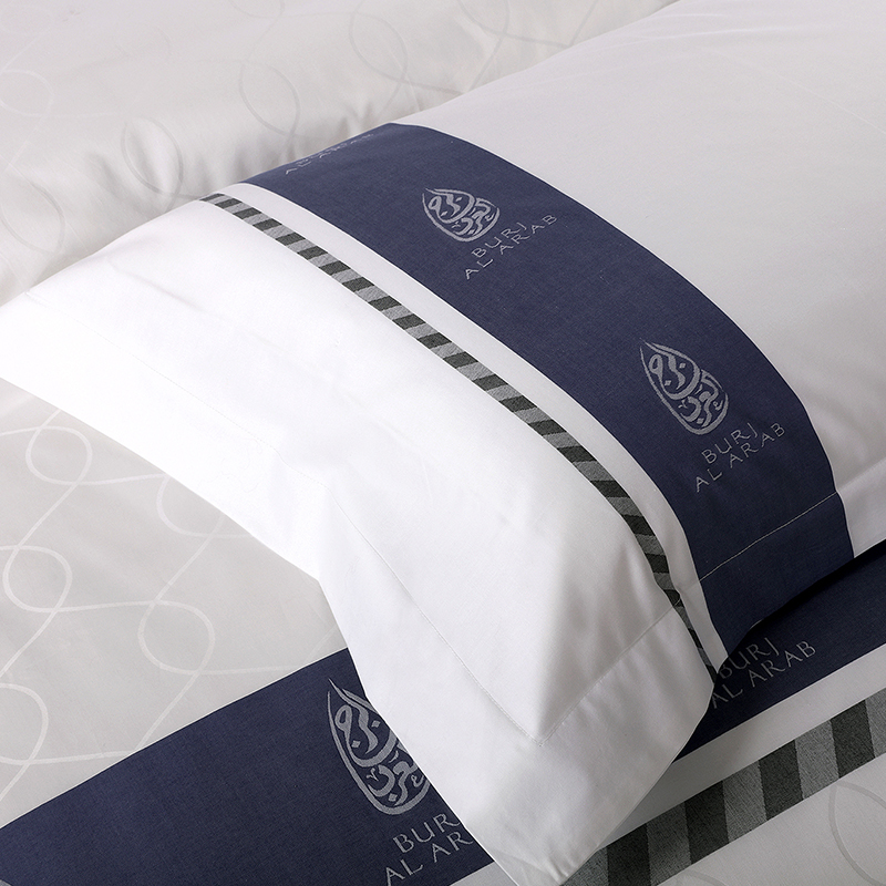 Priadza zafarbená na mieru s logom 100% bavlna Priadza zafarbená na mieru s logom 100% bavlna